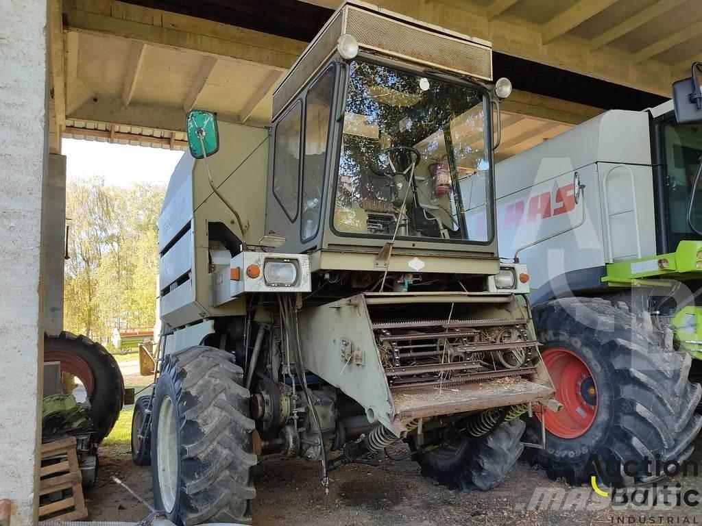 Fortschritt E 514 Moissonneuse batteuse