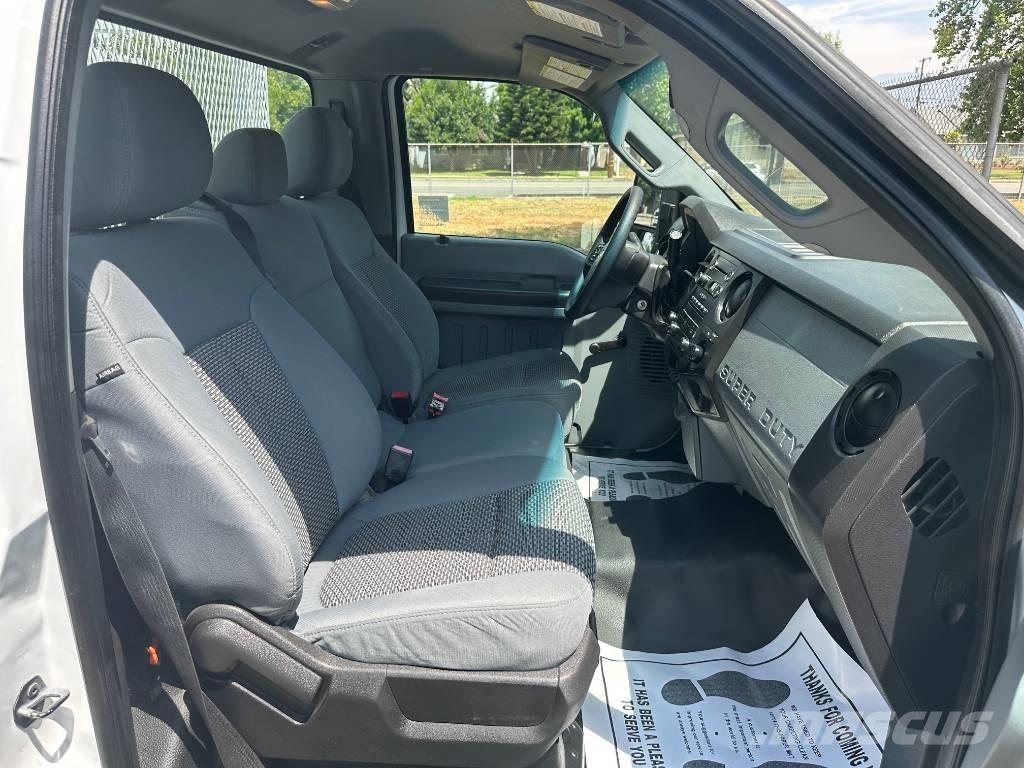 Ford F 250 SD Utilitaire benne