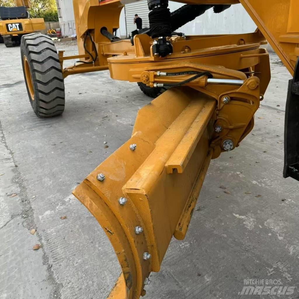CAT 140 G Niveleuse