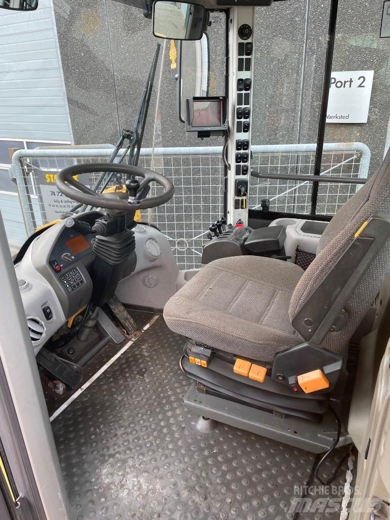 Volvo L90F Chargeuse sur pneus