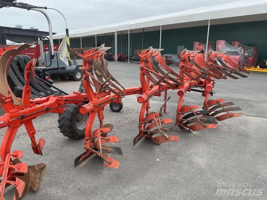 Kuhn Varimaster 122 Charrue réversible