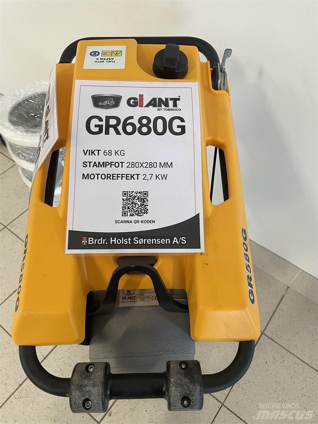 GiANT GR580G Compacteurs