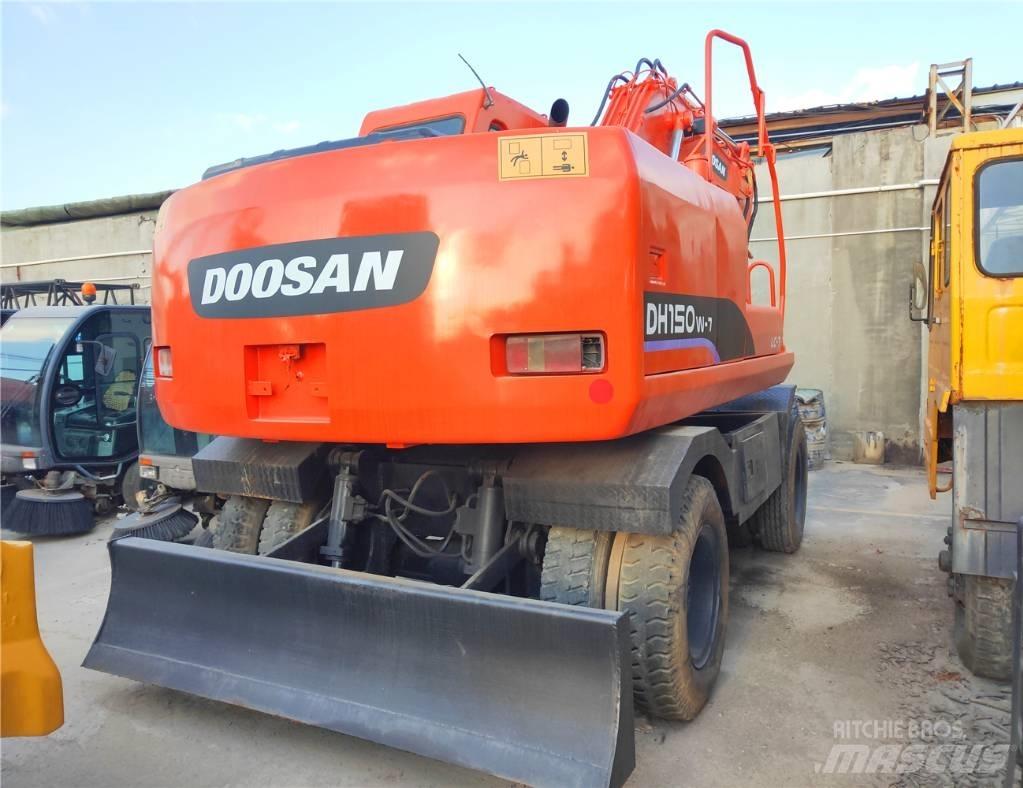 Doosan DH 150 W-7 Pelle sur pneus