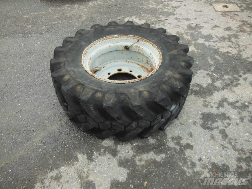 Michelin 15R22.5 Pneus, roues et jantes