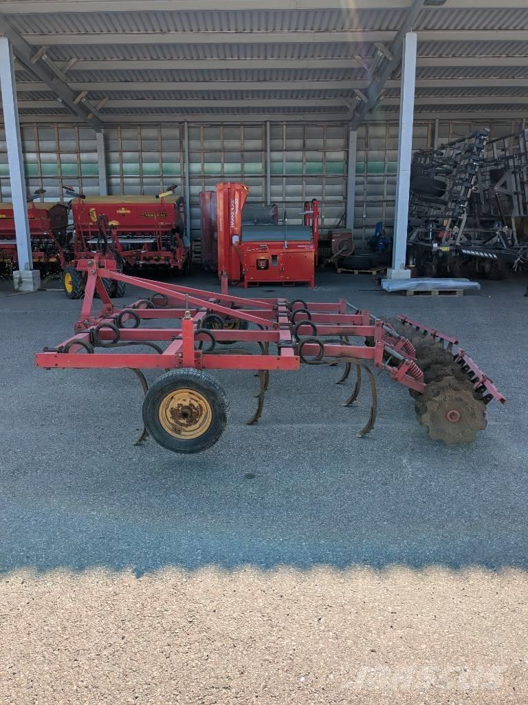 Väderstad SK13 Déchaumeur, cultivateur