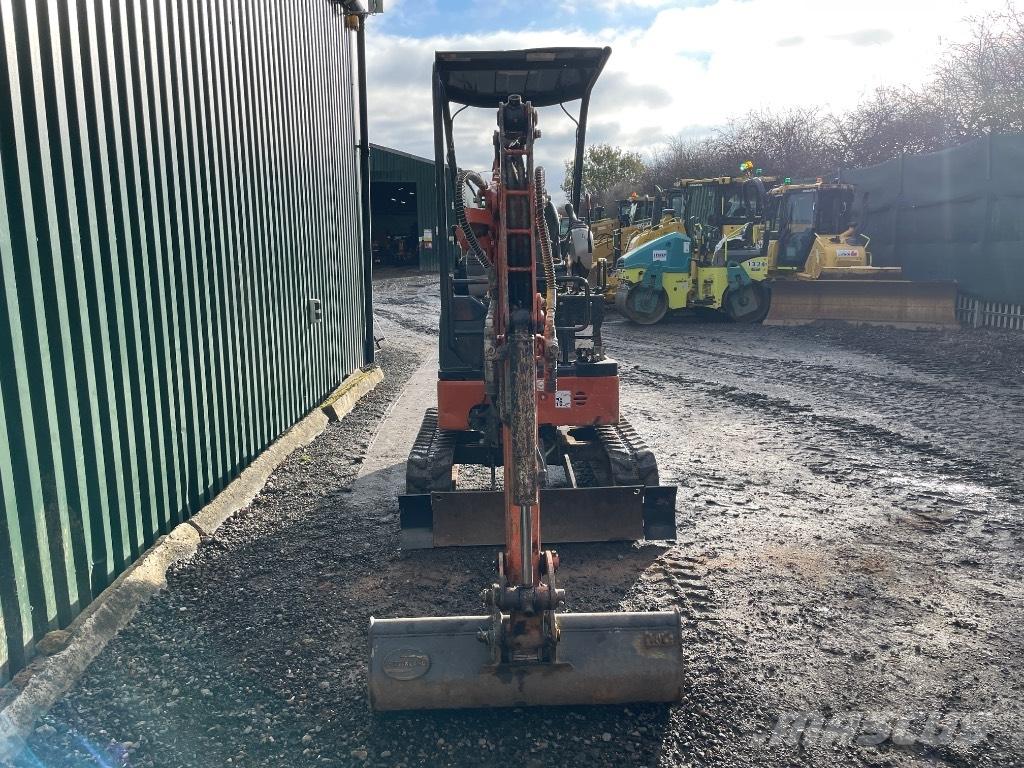 Hitachi ZX 19 U-6 Mini pelle < 7t