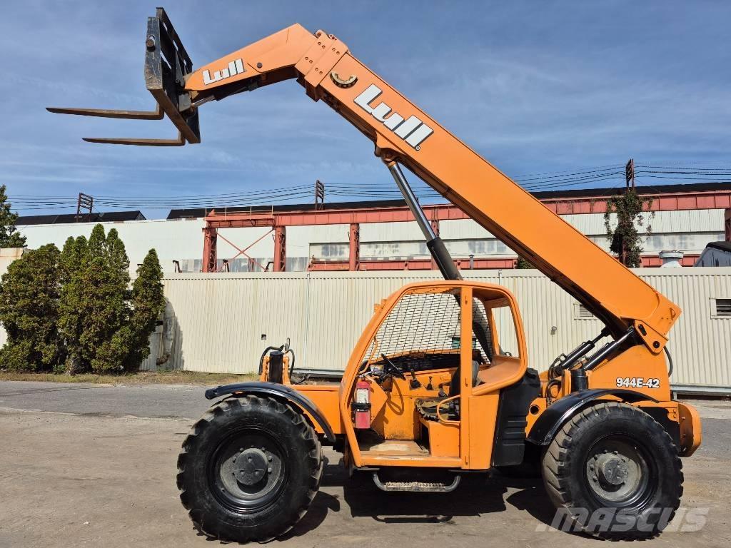 Lull 944E-42 Chariot télescopique