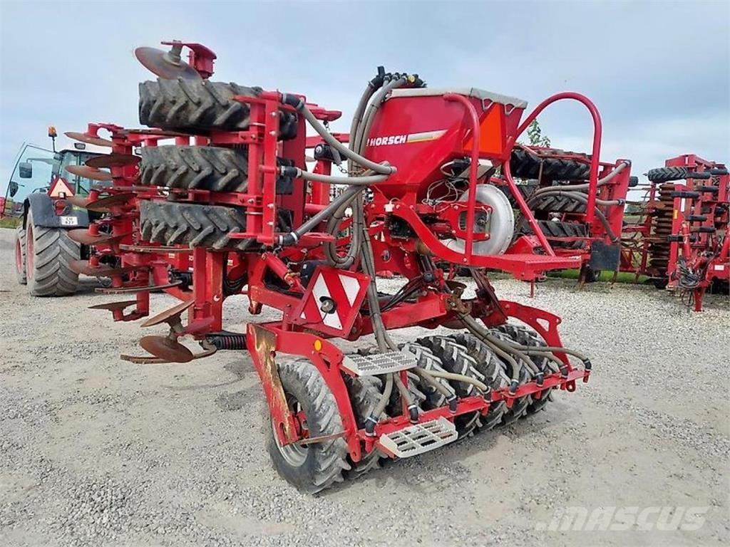 Horsch Tiger 4MT Déchaumeur, cultivateur