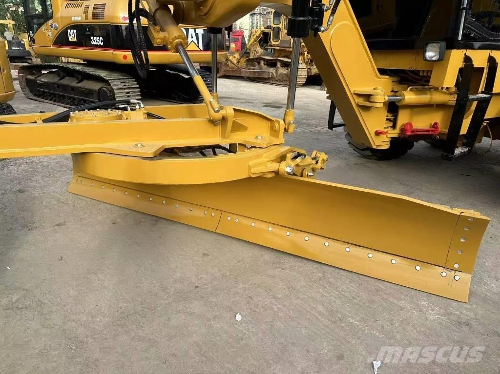 CAT 140 H Niveleuse