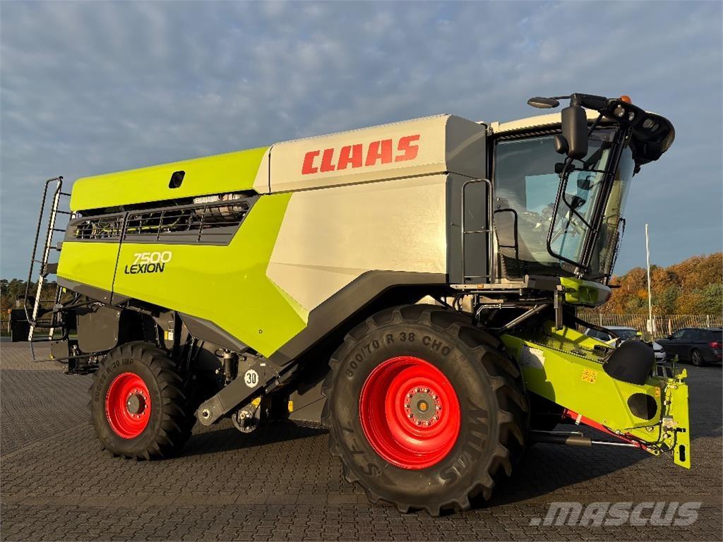 CLAAS LEXION 7500 Moissonneuse batteuse