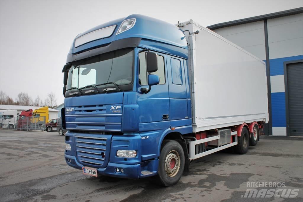 DAF XF105.460 Camion pour copeaux de bois