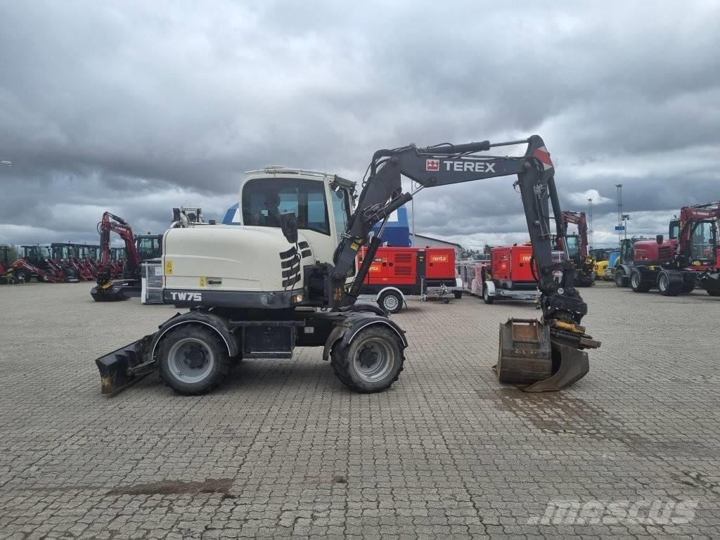 Terex TW 75 Pelle sur pneus