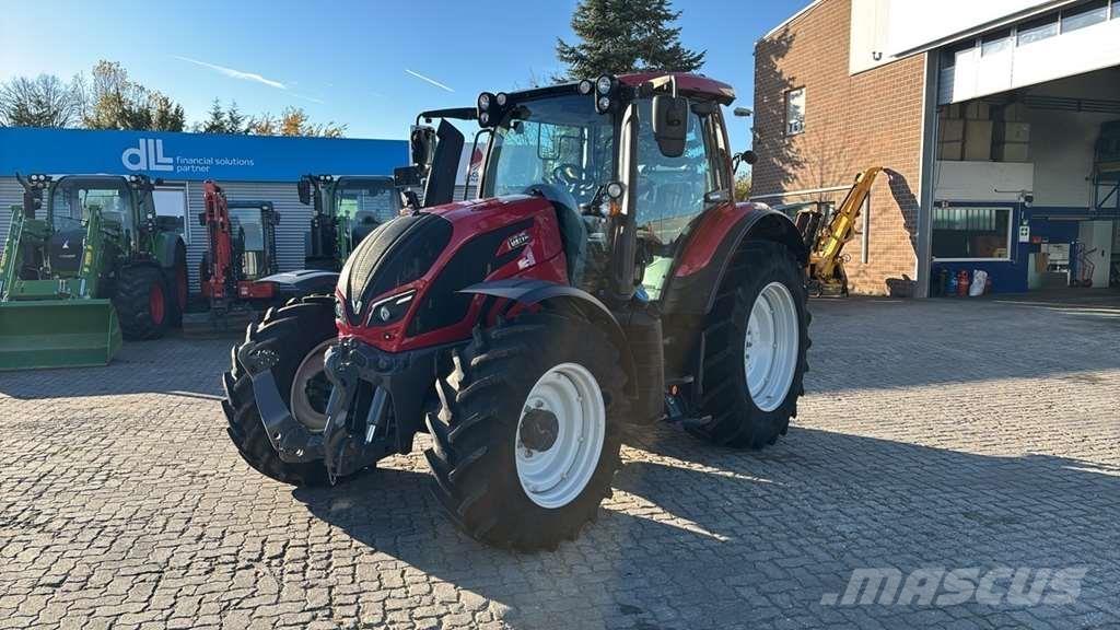 Valtra N134 0 Tracteur