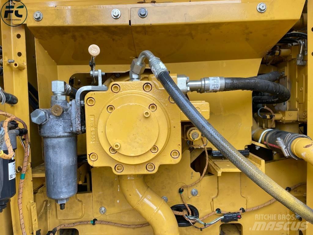 CAT 320 Pelle sur chenilles
