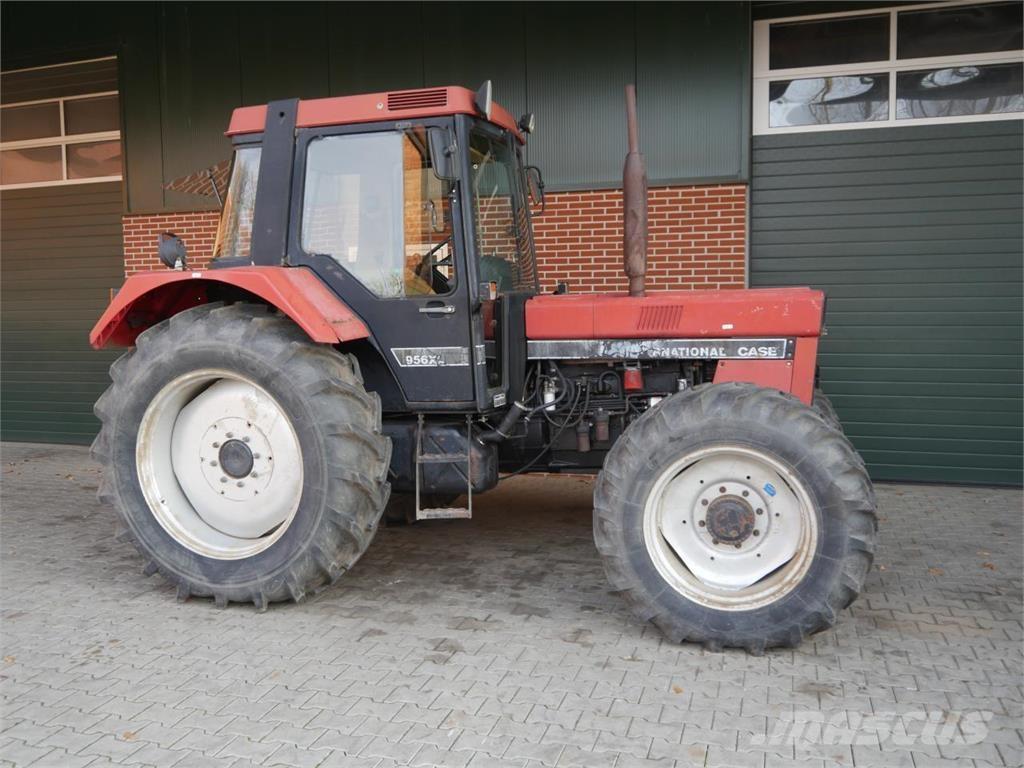 Case IH 956 XL Tracteur