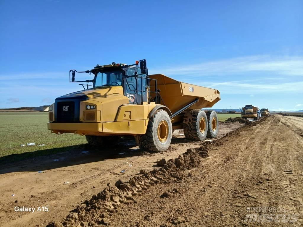 CAT 745 Tombereau articulé