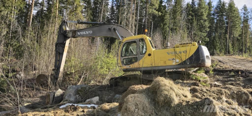 Volvo EC 240 LC Pelle sur chenilles