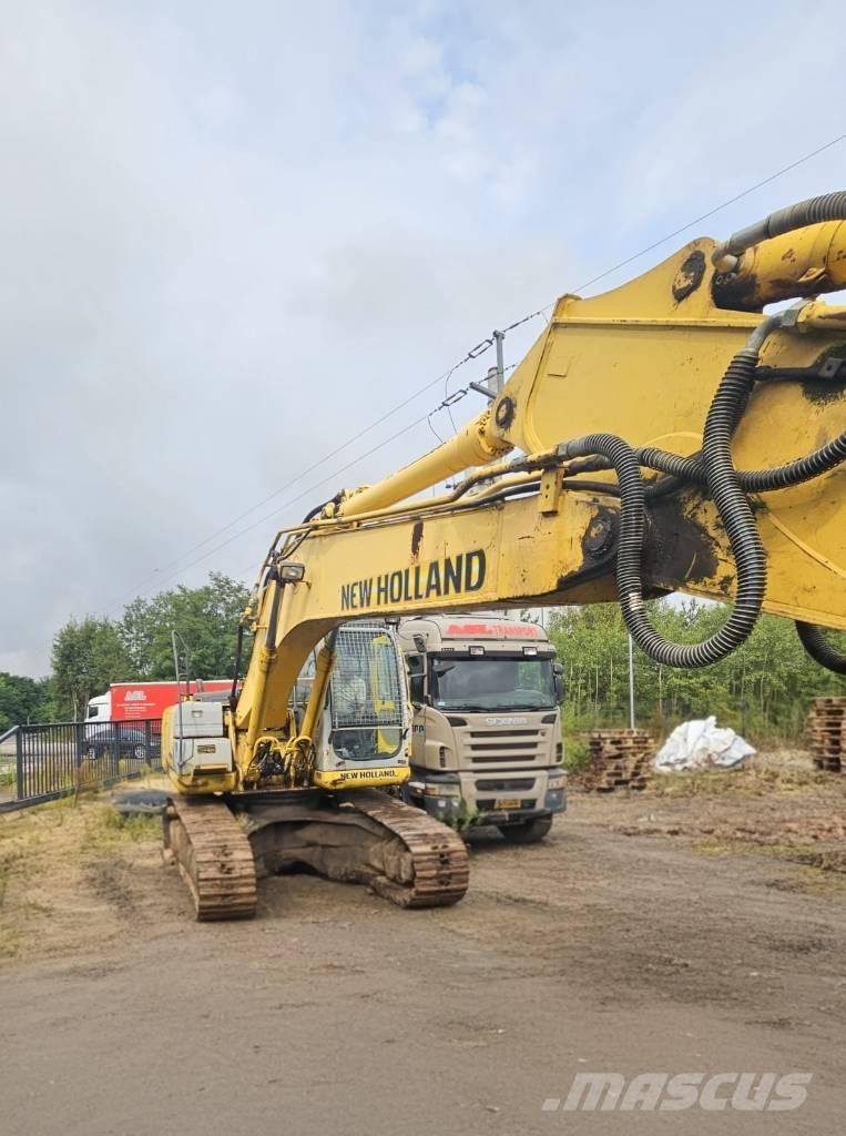 New Holland E 245 B Pelle sur chenilles