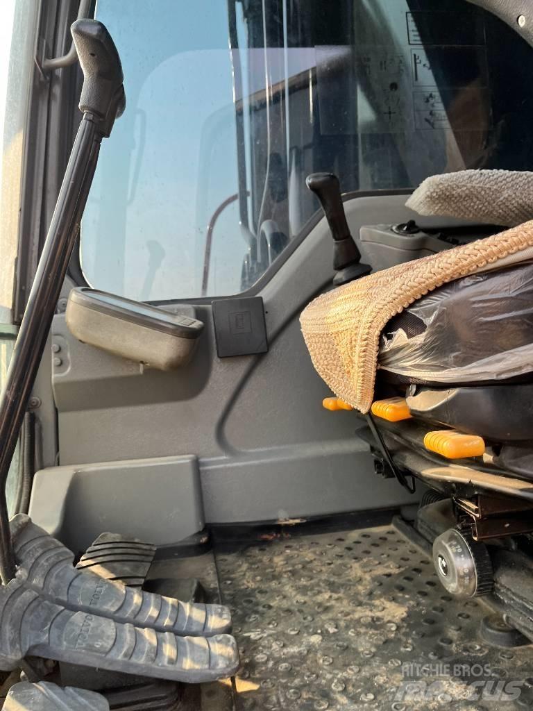 Volvo 290 Pelle sur chenilles