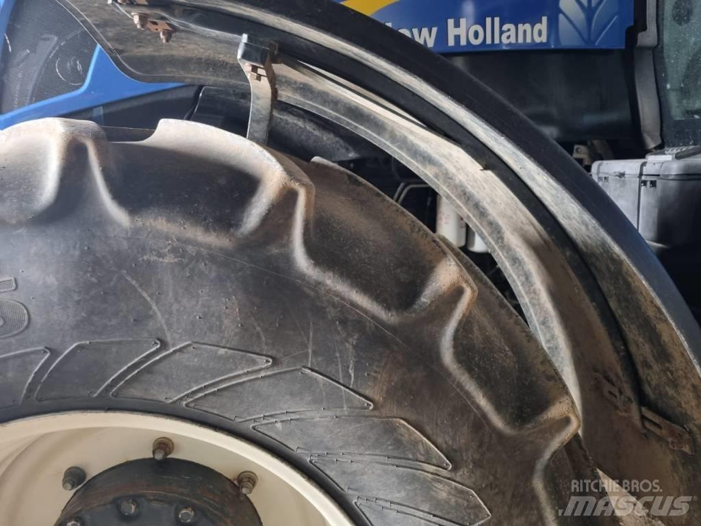 New Holland T 7060 Tracteur