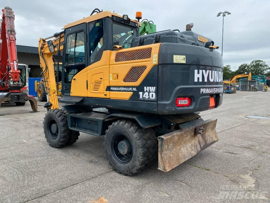 Hyundai HW140 Pelle sur pneus