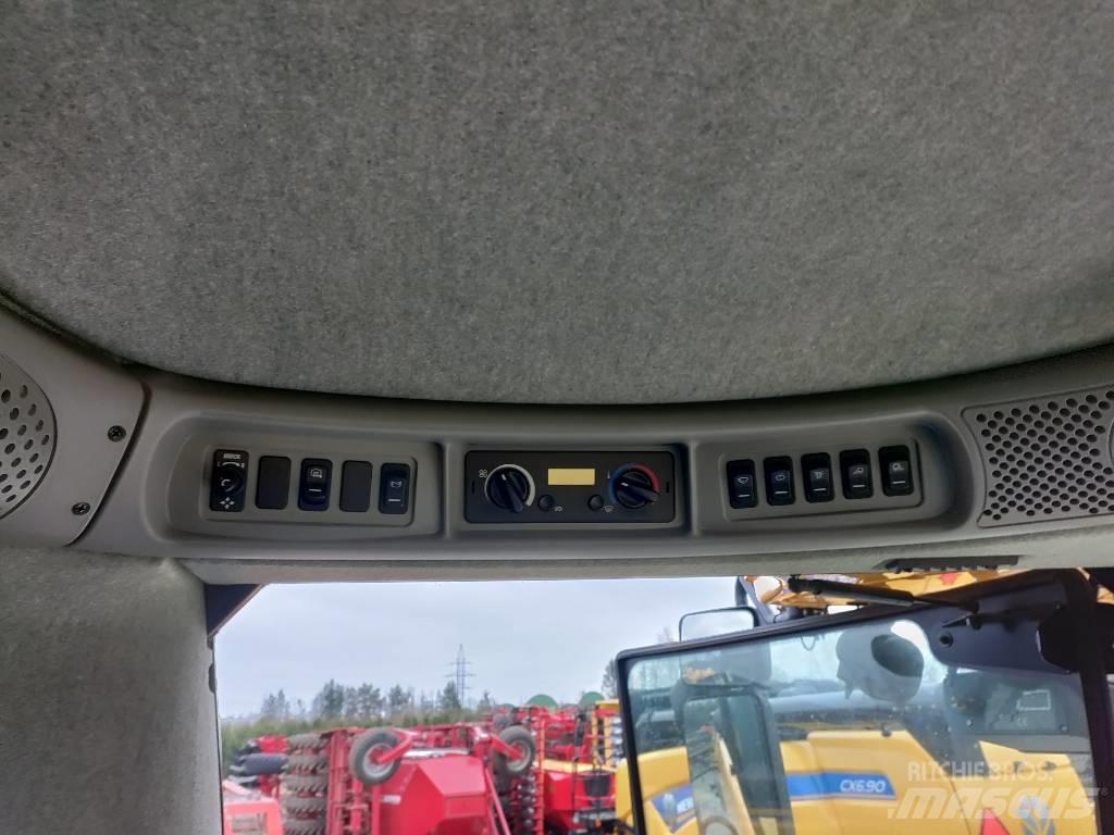 New Holland CX 8090 Moissonneuse batteuse