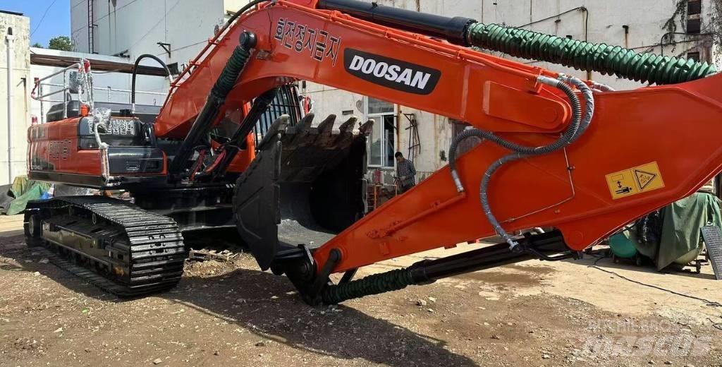 Doosan DX340 Pelle sur chenilles