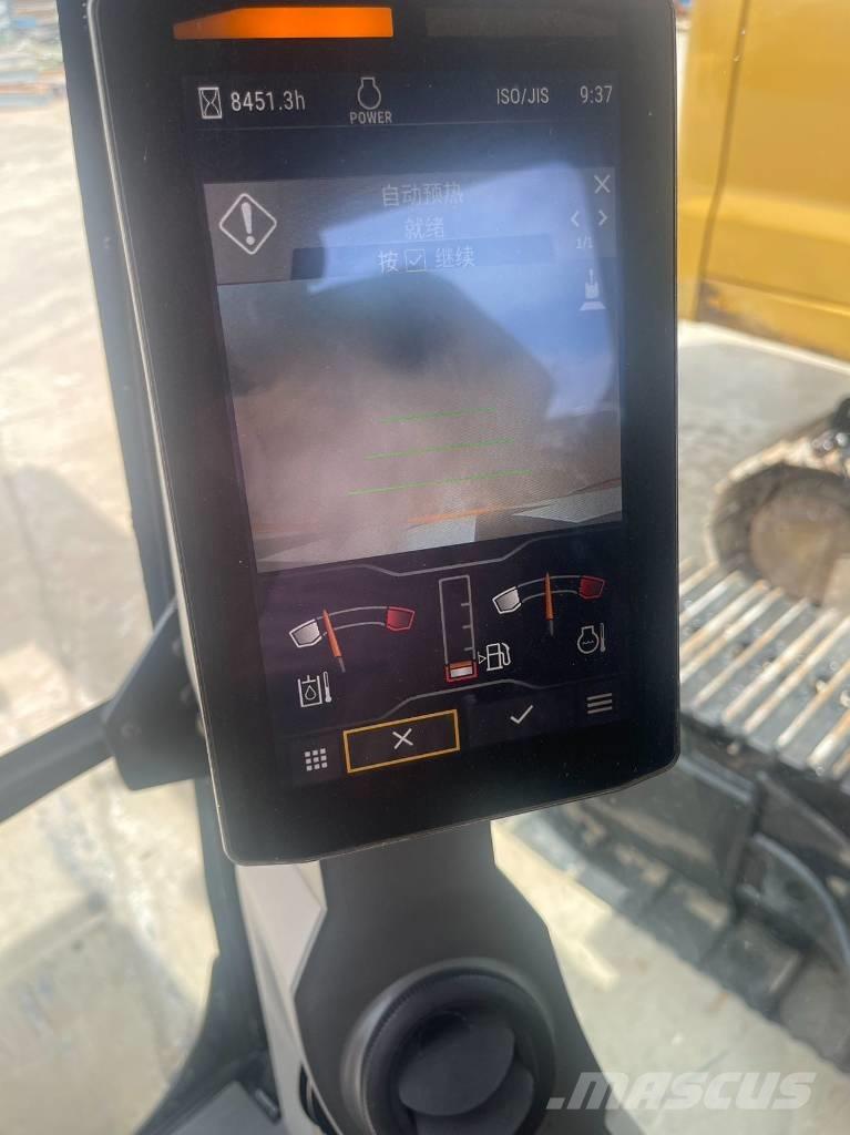 CAT 320GC Pelle sur chenilles