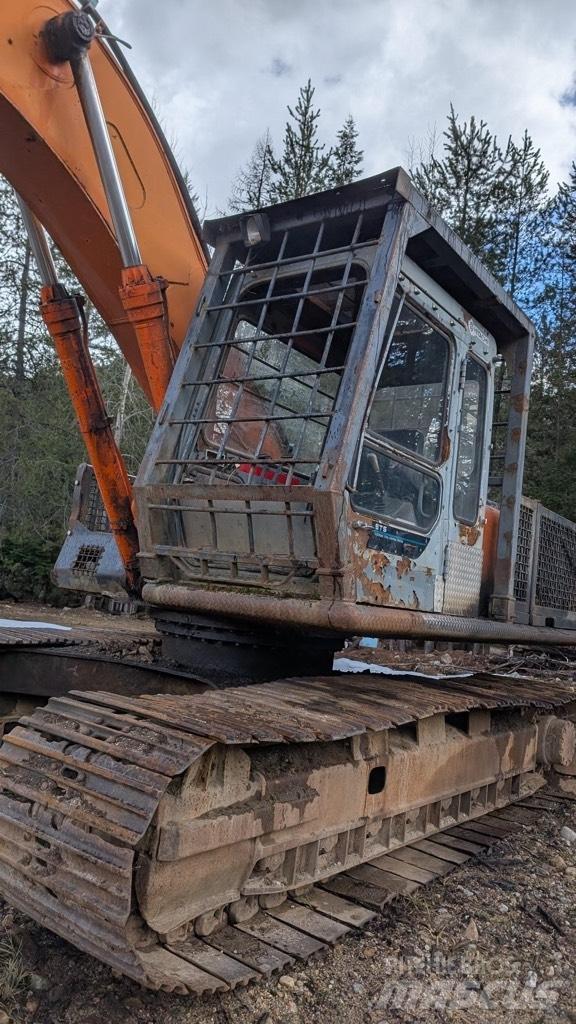 Hitachi EX 200 Pelle sur chenilles