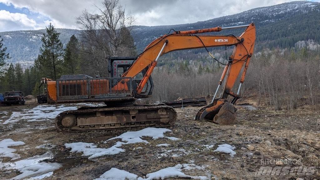 Hitachi EX 200 Pelle sur chenilles