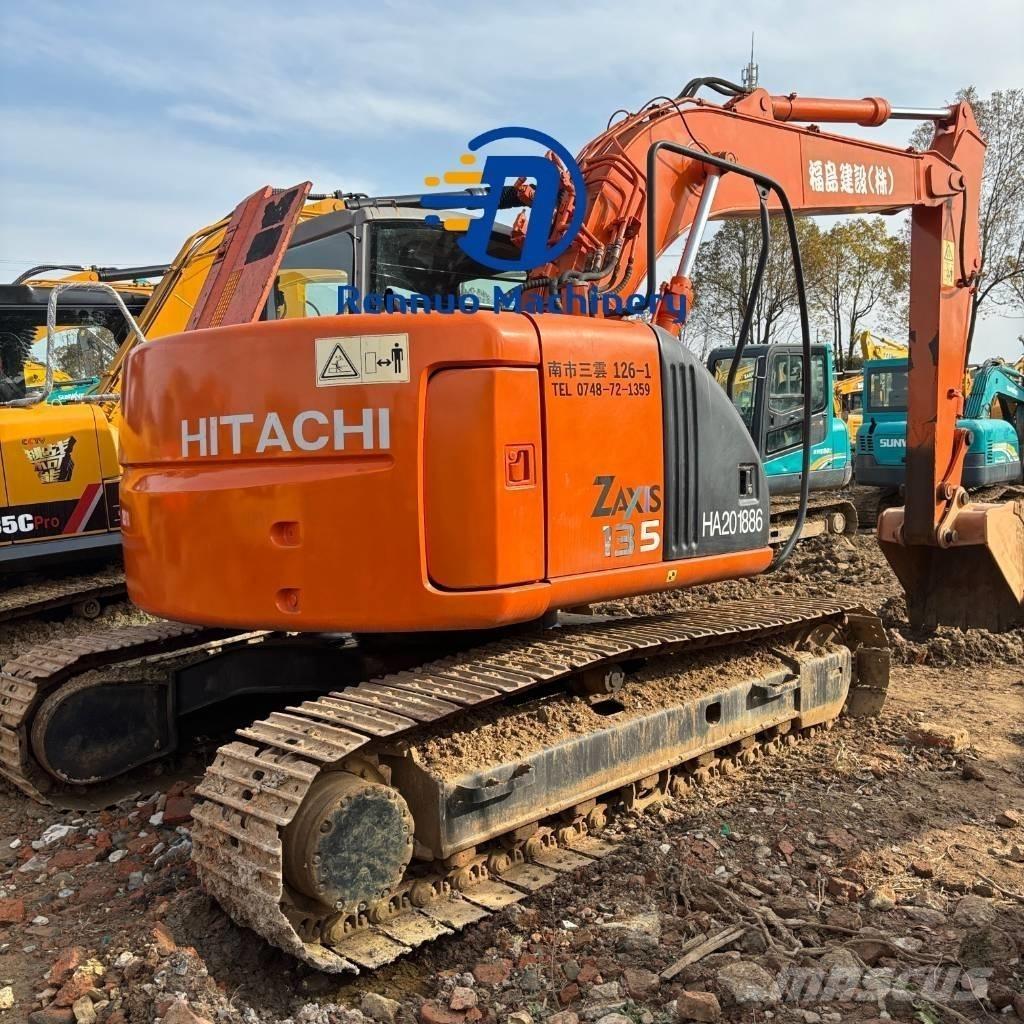 Hitachi ZX 135 US Pelle sur chenilles