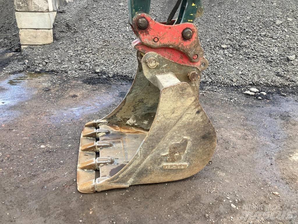 Komatsu PC138US-11 Pelle sur chenilles