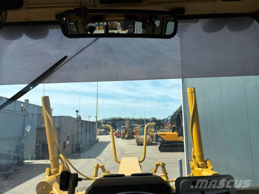 CAT 140H Niveleuse