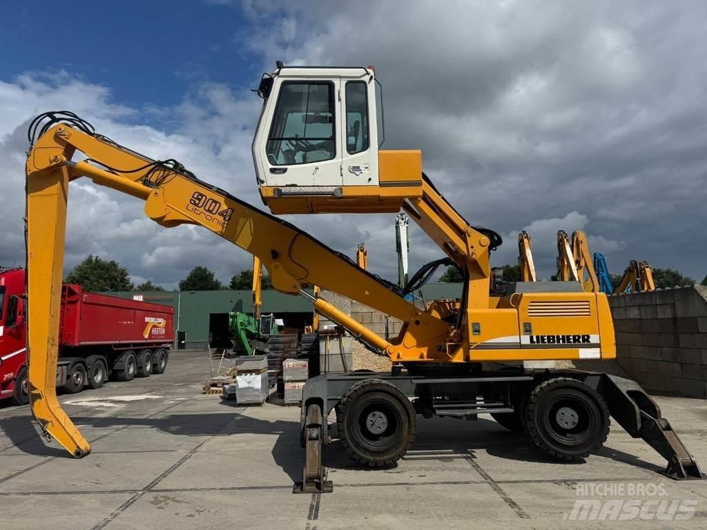 Liebherr A 904 Pelle à déchets