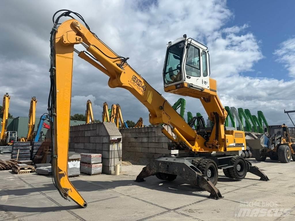Liebherr A 904 Pelle à déchets