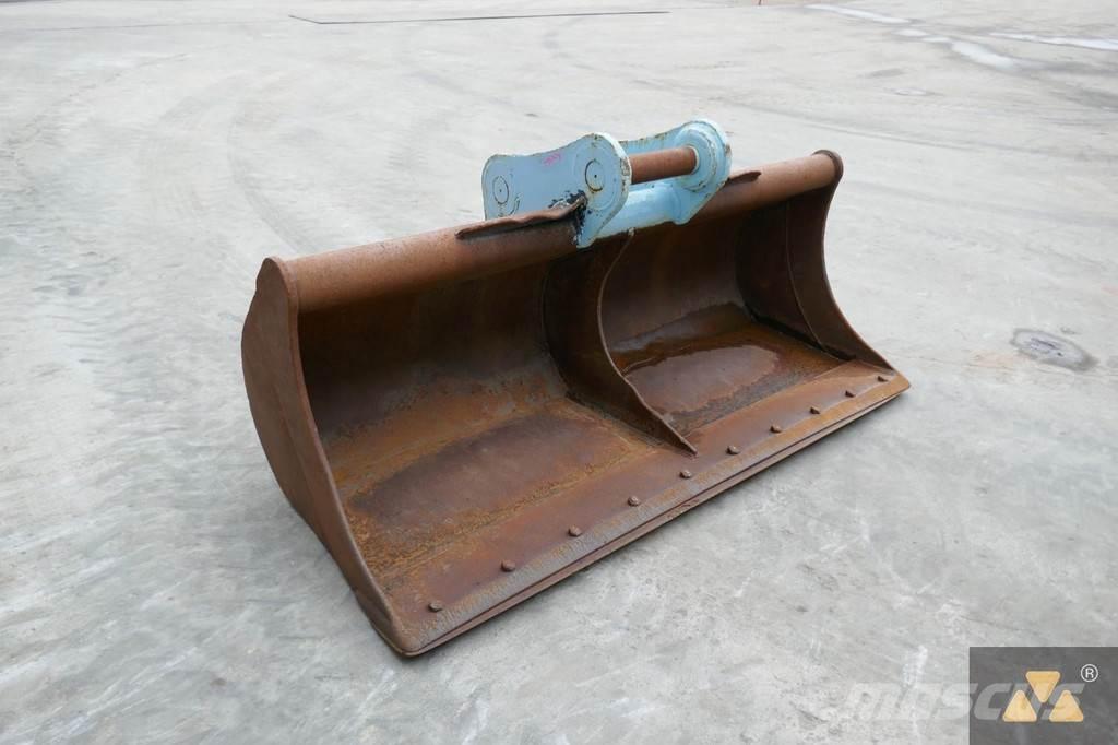 Strickland Bucket Godet