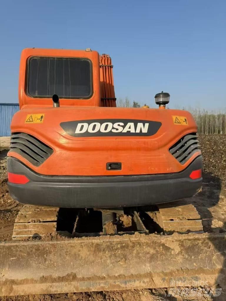Doosan DX 75-9 C Pelle sur chenilles