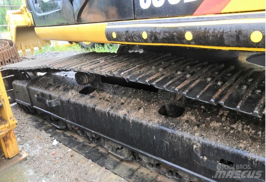 CAT 330 D Pelle sur chenilles
