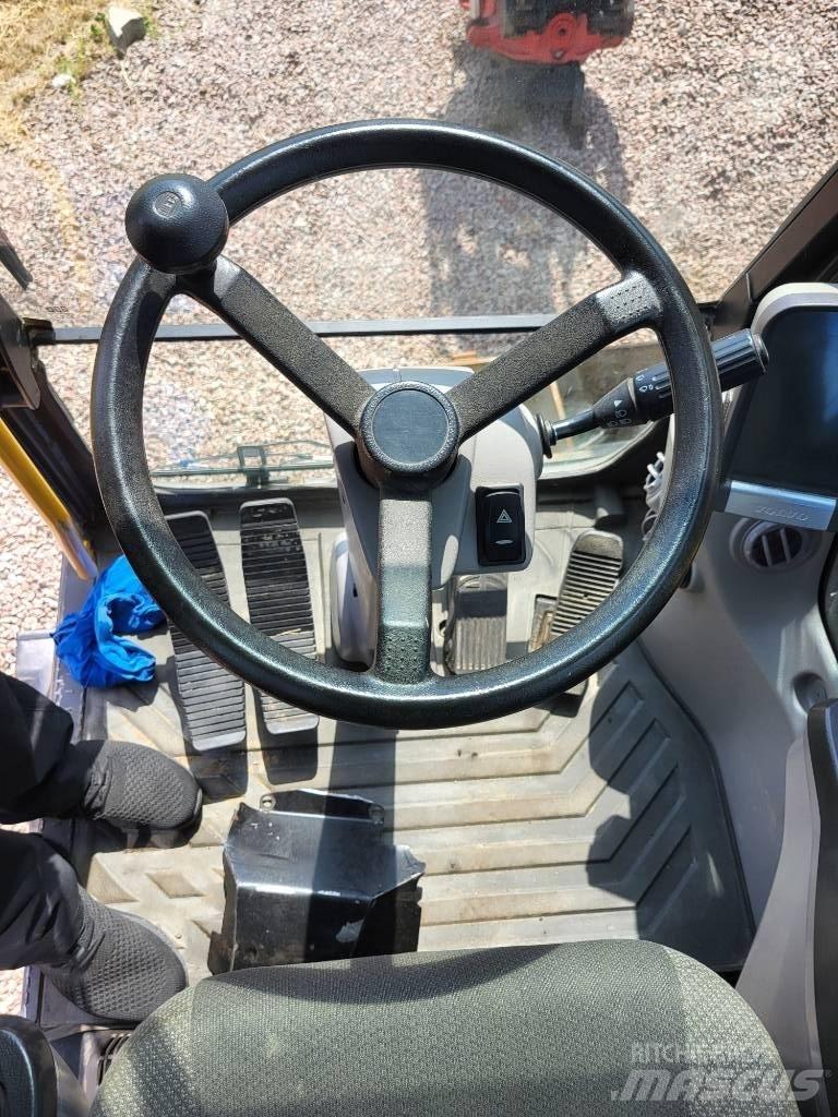 Volvo EW 160 D Pelle sur pneus
