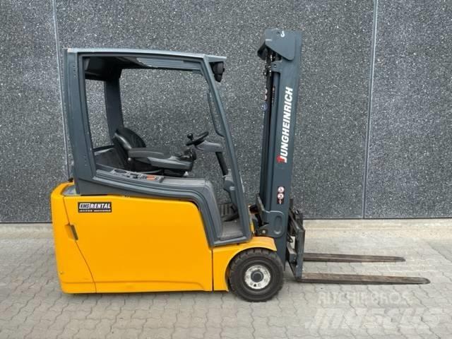 Jungheinrich EFG 218 Chariots élévateurs électriques