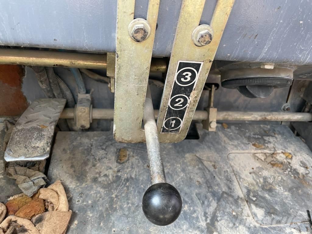 Hamm GRW 24 Rouleaux à pneumatiques