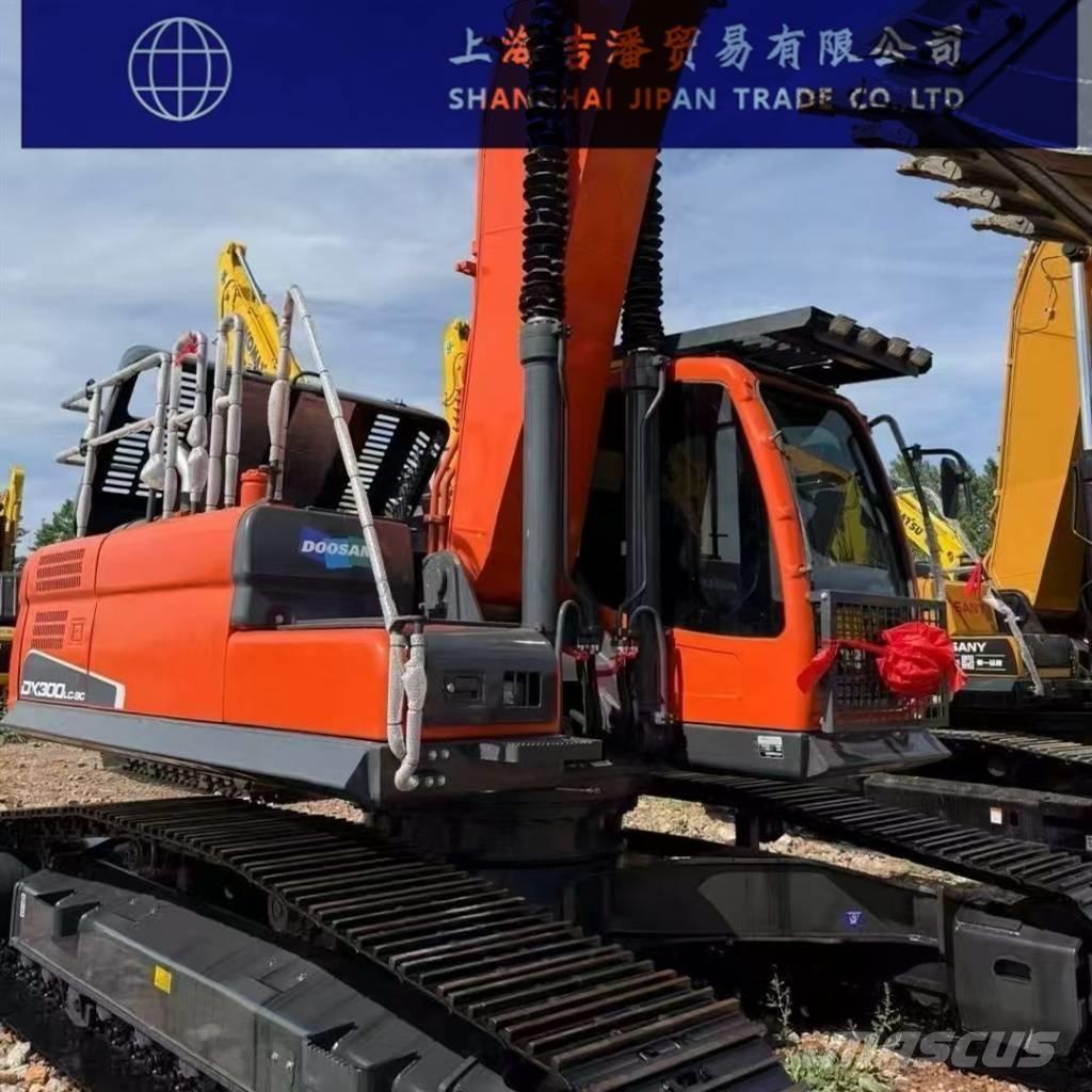 Doosan DX 300 Pelle sur chenilles