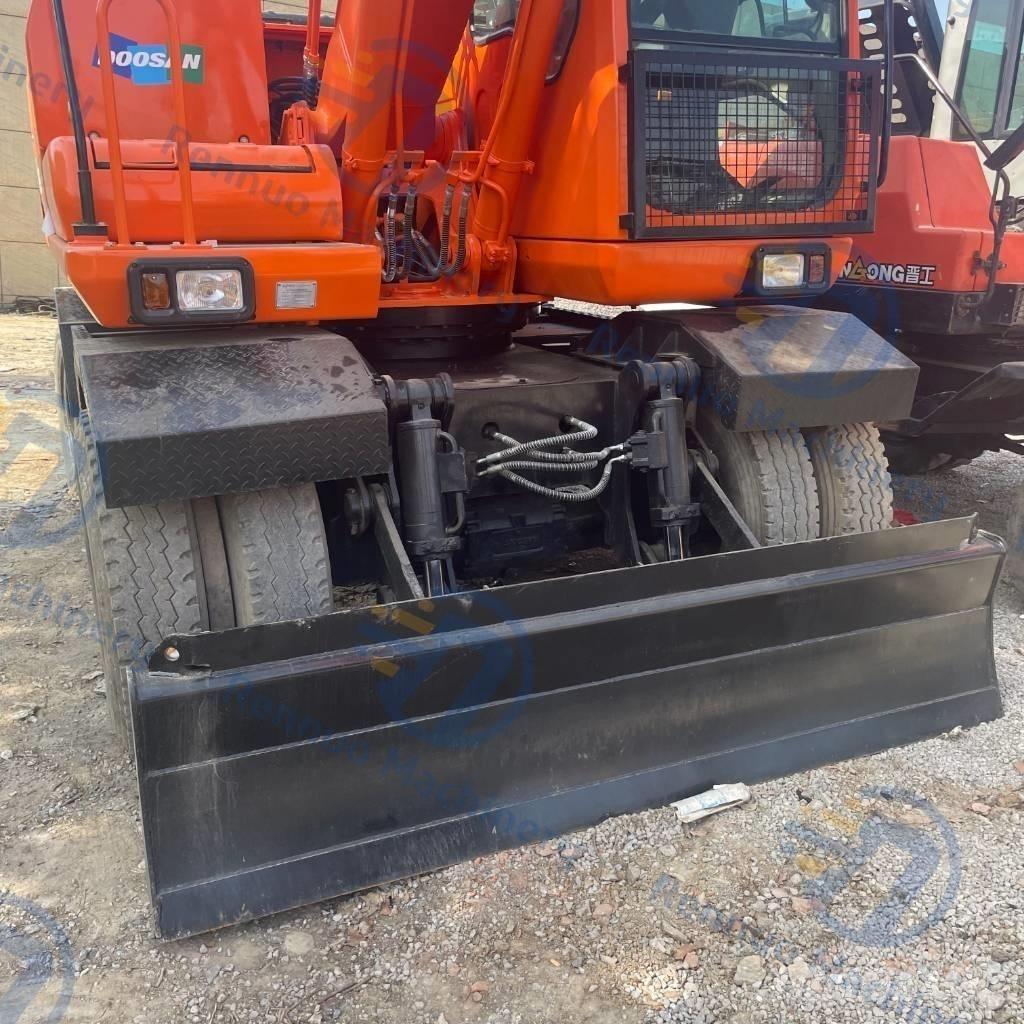 Doosan DH150W-7 Pelle sur pneus