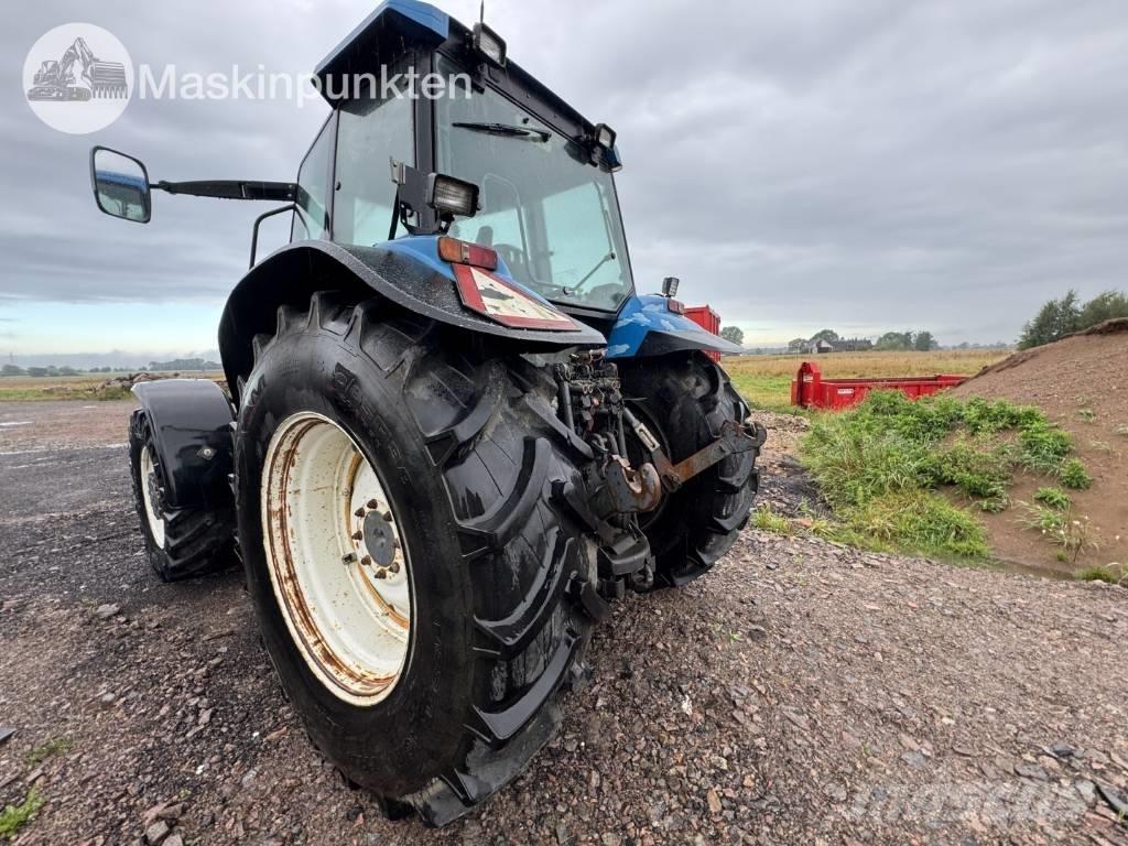 New Holland 8560 Tracteur