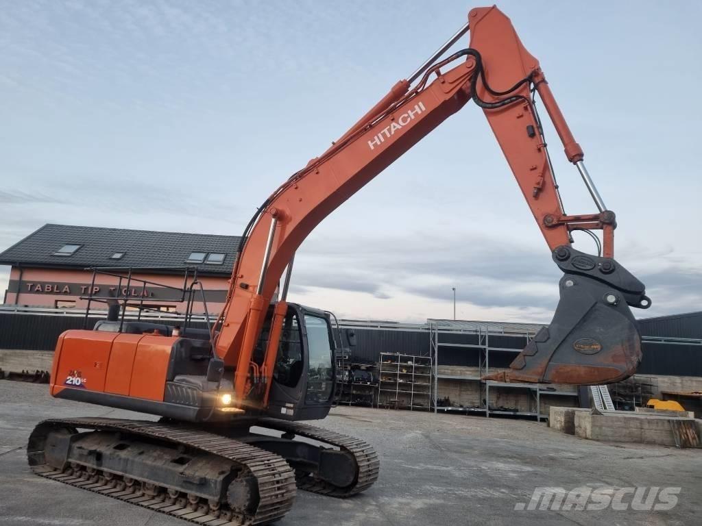 Hitachi 210 Pelle sur chenilles