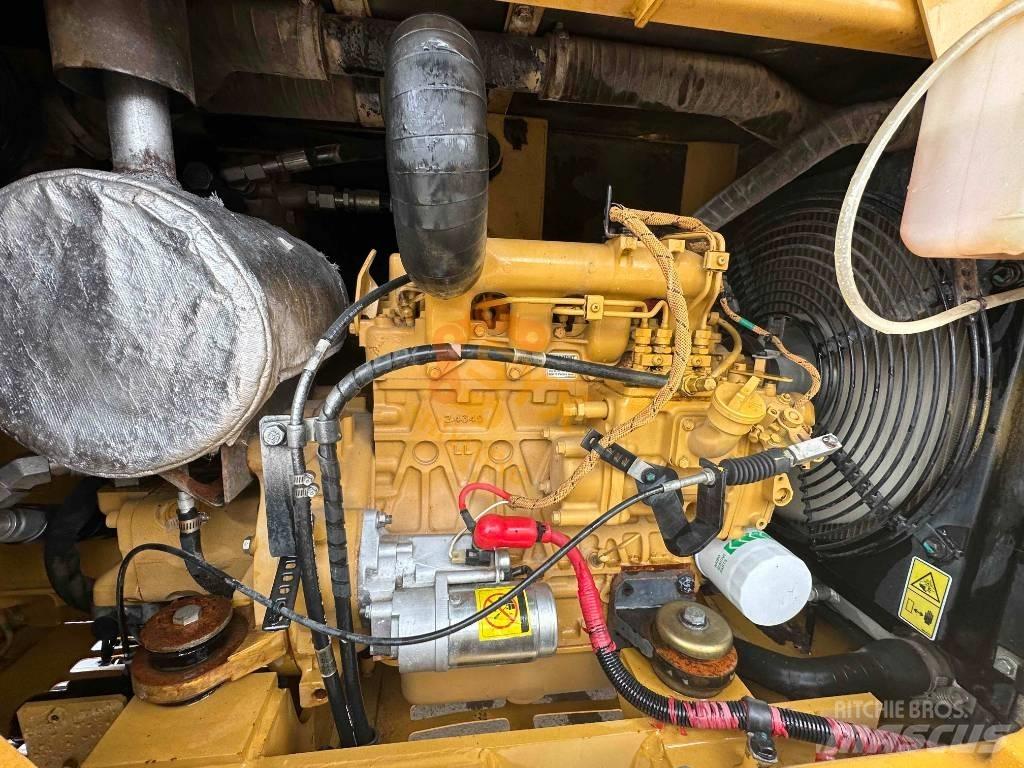 CAT 305.5E2 Mini pelle < 7t