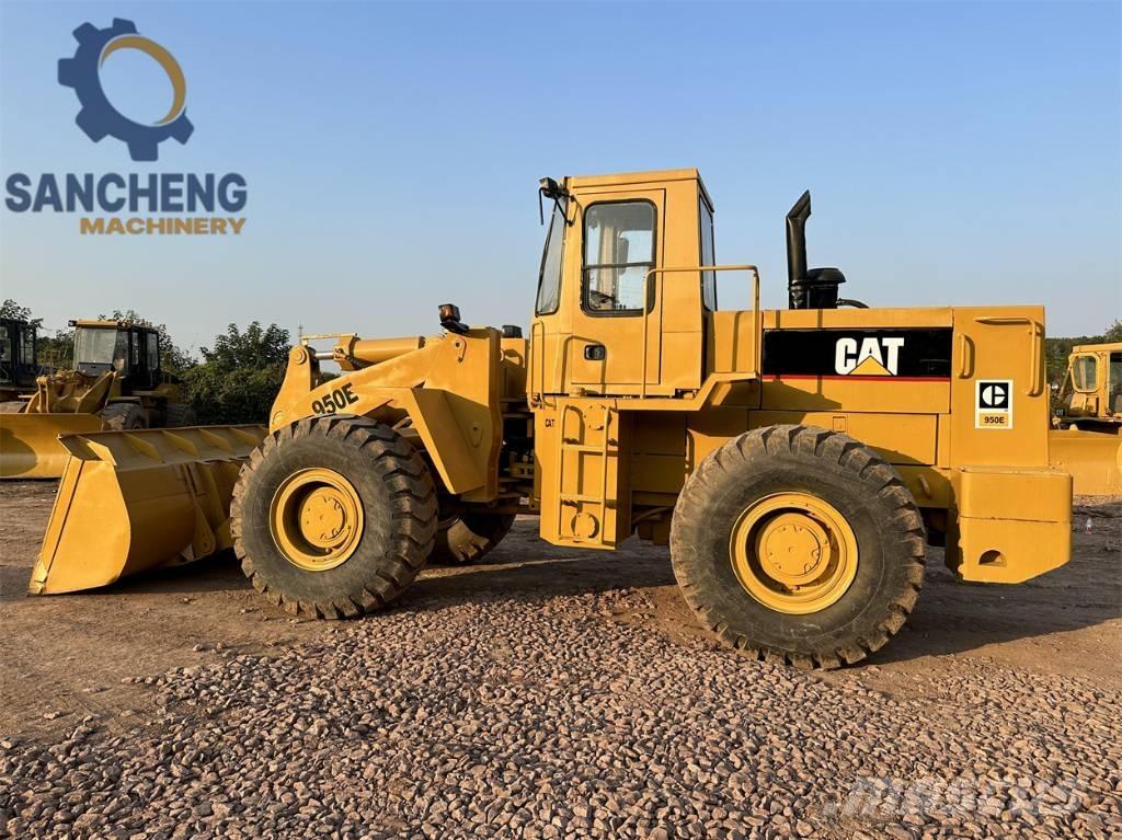 CAT 950 E Chargeuse sur pneus