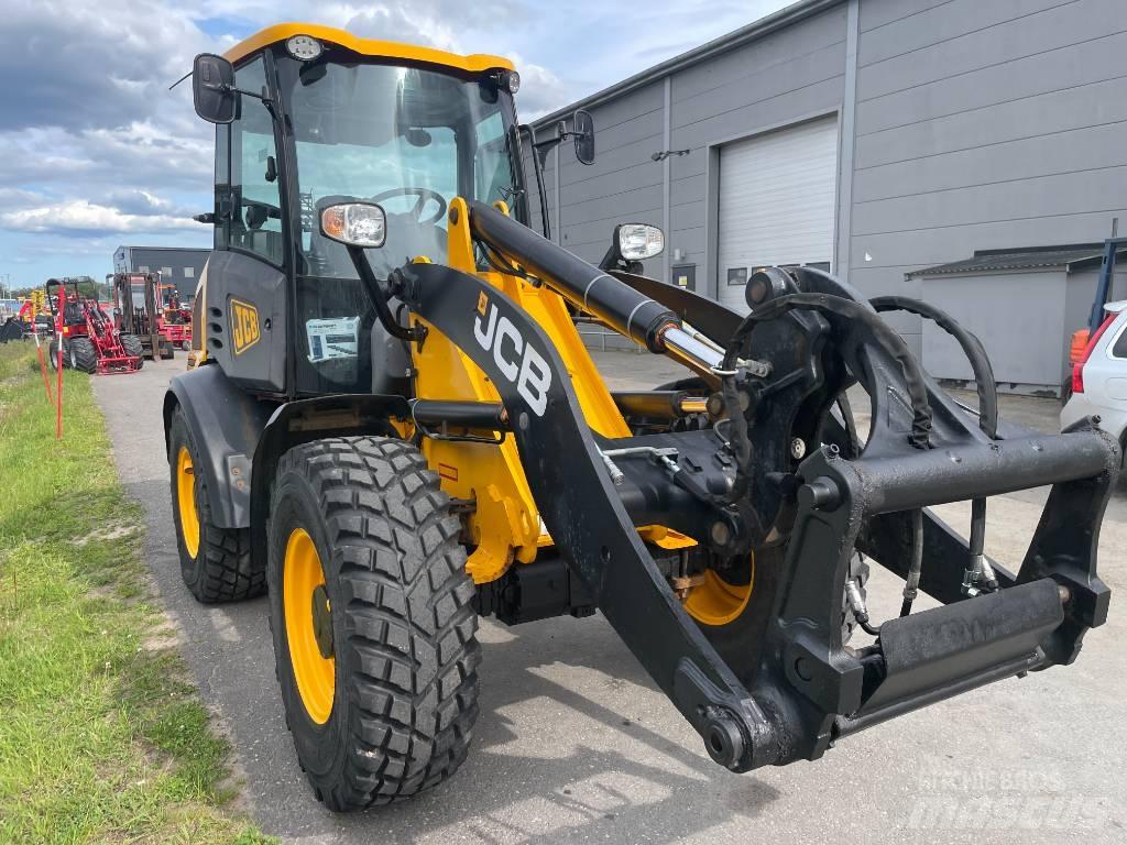 JCB 409 Chargeuse sur pneus