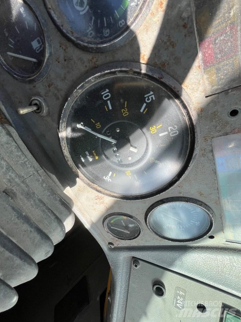 Volvo A25c Tombereau articulé