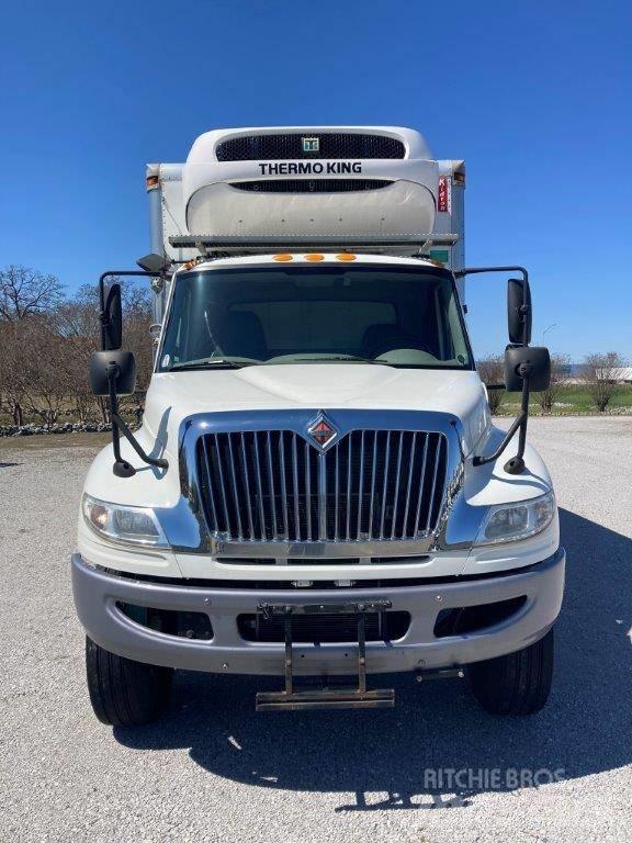 International 4300 Camion Fourgon
